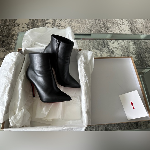 Christian Louboutin Shoes - CHRISTIAN LOUBOUTIN
Black So Kate 100 Boots